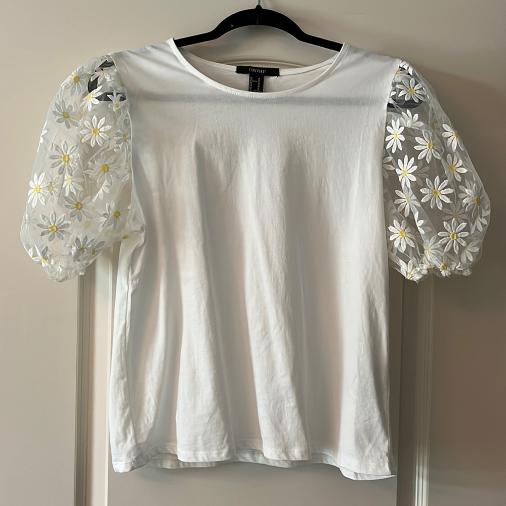 Forever 21 Daisy Blouse